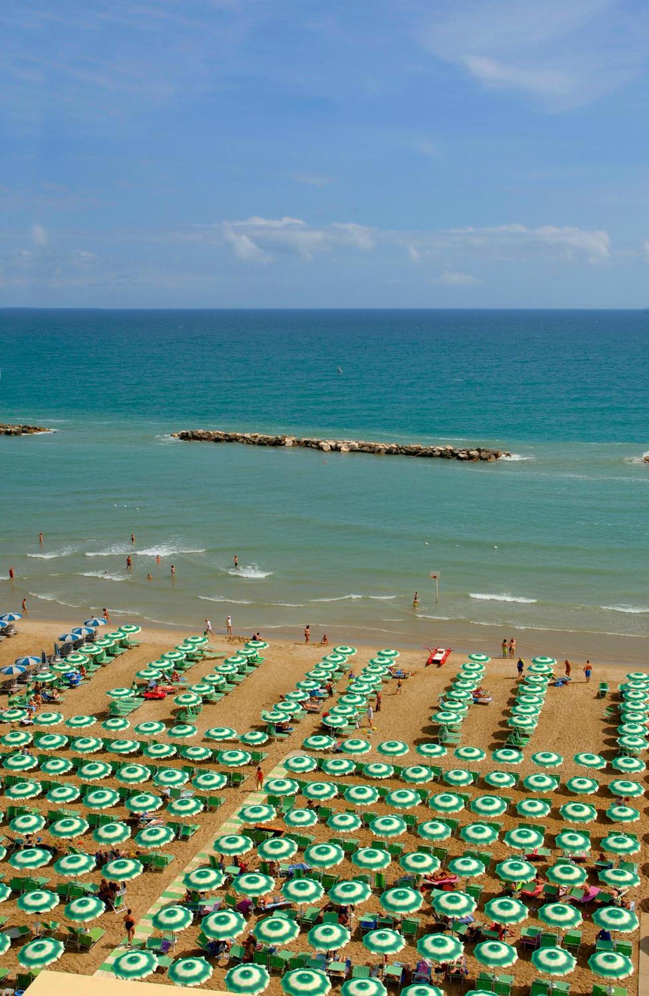 Hotel Embassy Pesaro Ngoại thất bức ảnh