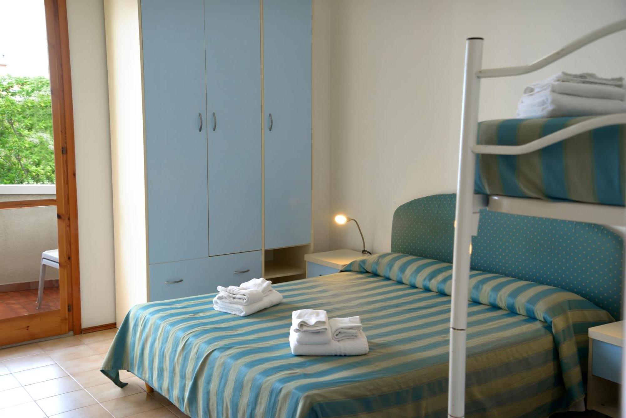Hotel Embassy Pesaro Ngoại thất bức ảnh